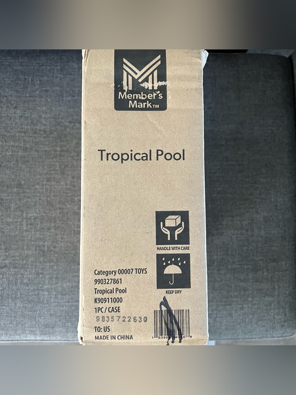 NIB Member's Mark Inflatable Tropical Pool, 5.5' Diameter - Picture 8 of 9